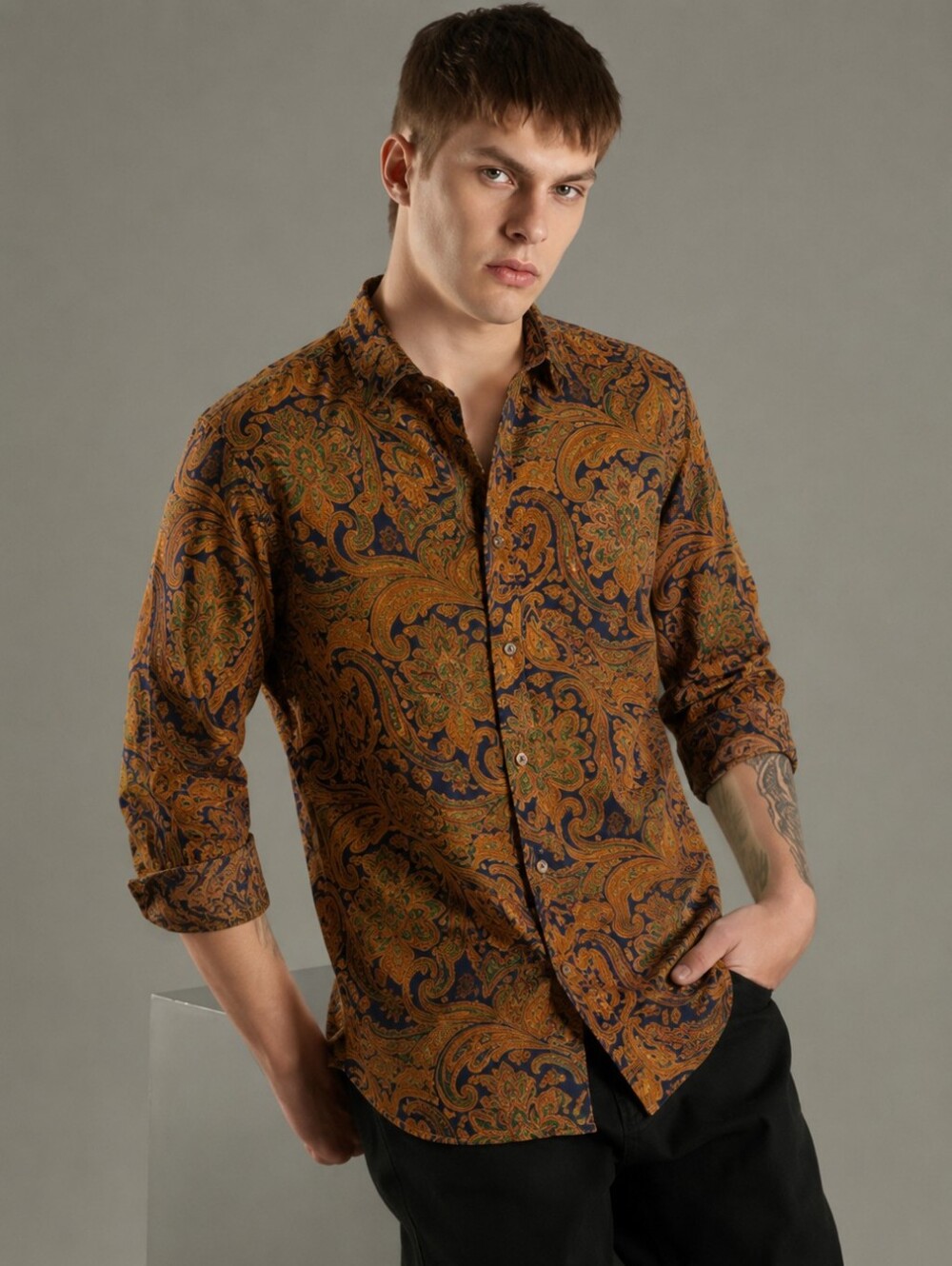 Vintage Tommy Hilfiger Paisley Rayon Shirt XL Baroque Resort Boho Button Down